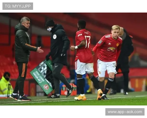 德甲与英超转会净投入对比，财务健康与竞技平衡的博弈