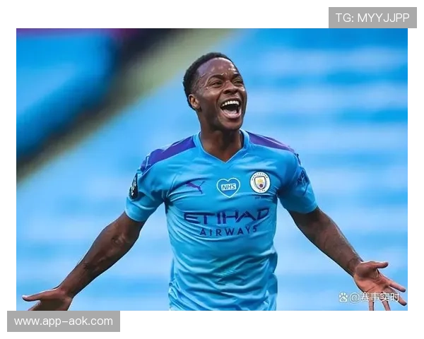 斯特林加盟费耶诺德完成荷兰首秀，自由球员受球迷热迎